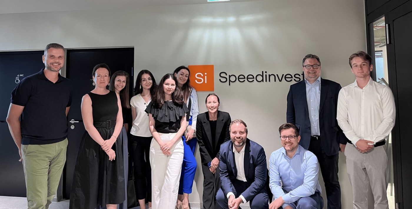 Group photo at Speedinvest office